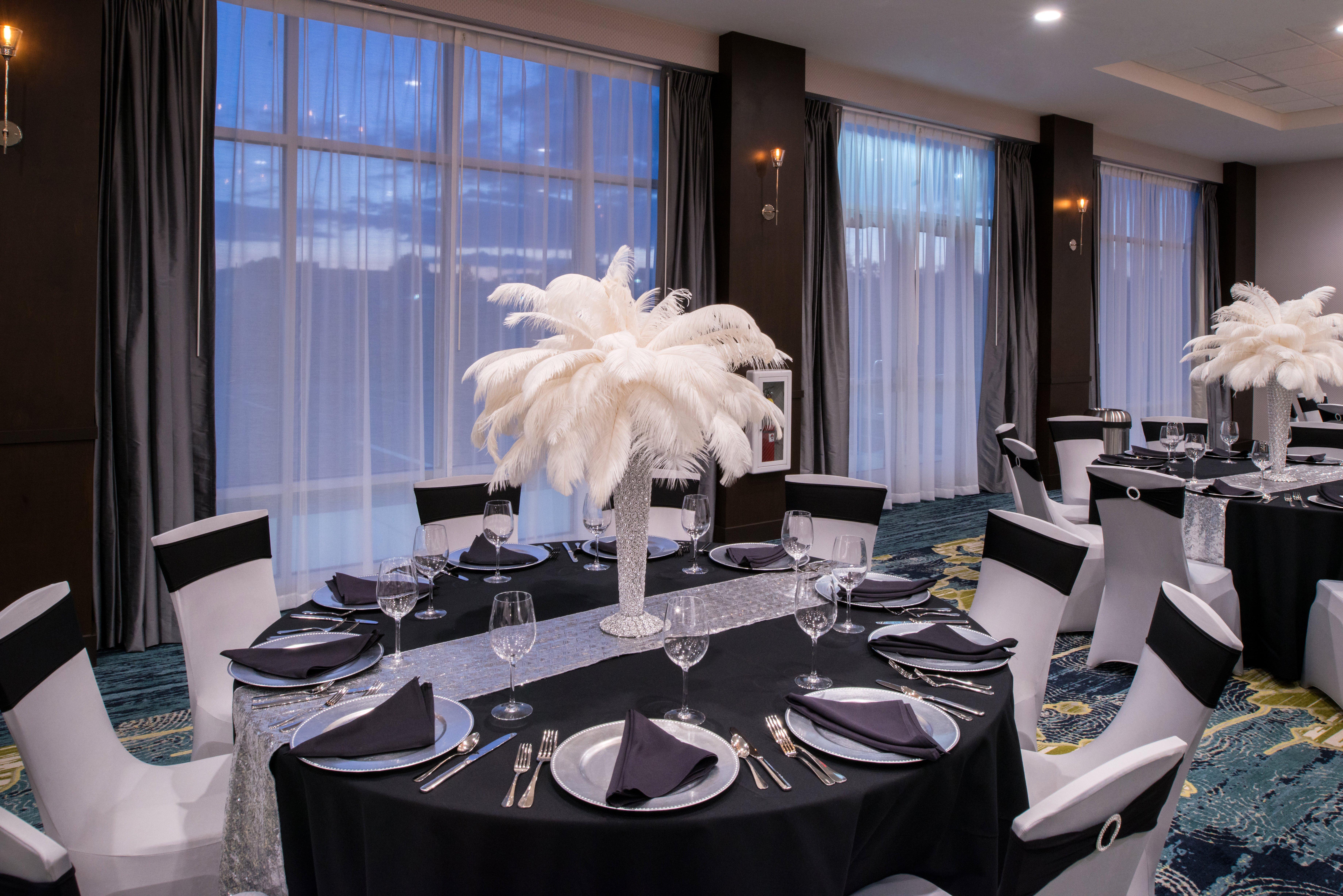 Holiday Inn & Suites - Farmington Hills - Detroit Nw By Ihg Экстерьер фото