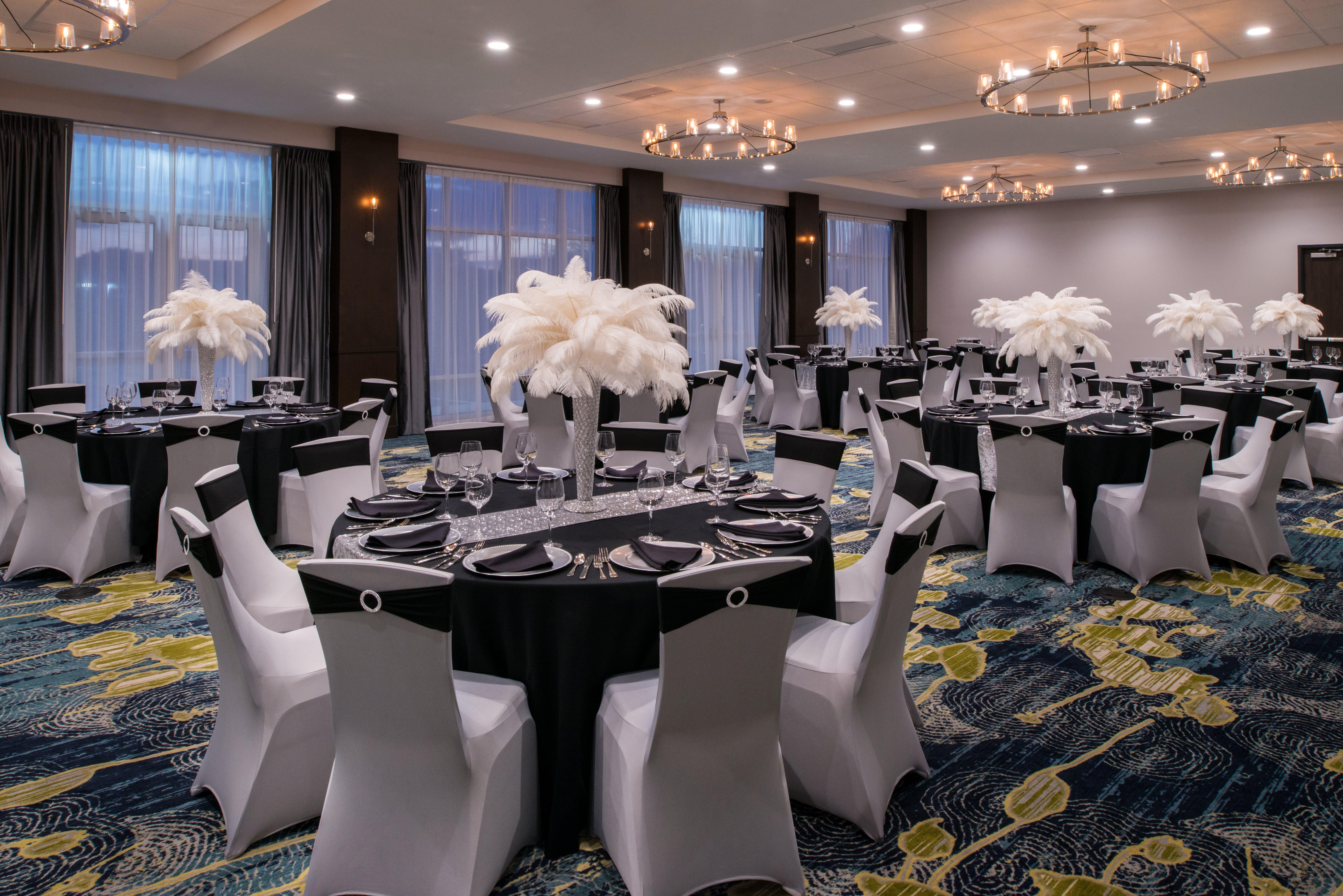 Holiday Inn & Suites - Farmington Hills - Detroit Nw By Ihg Экстерьер фото