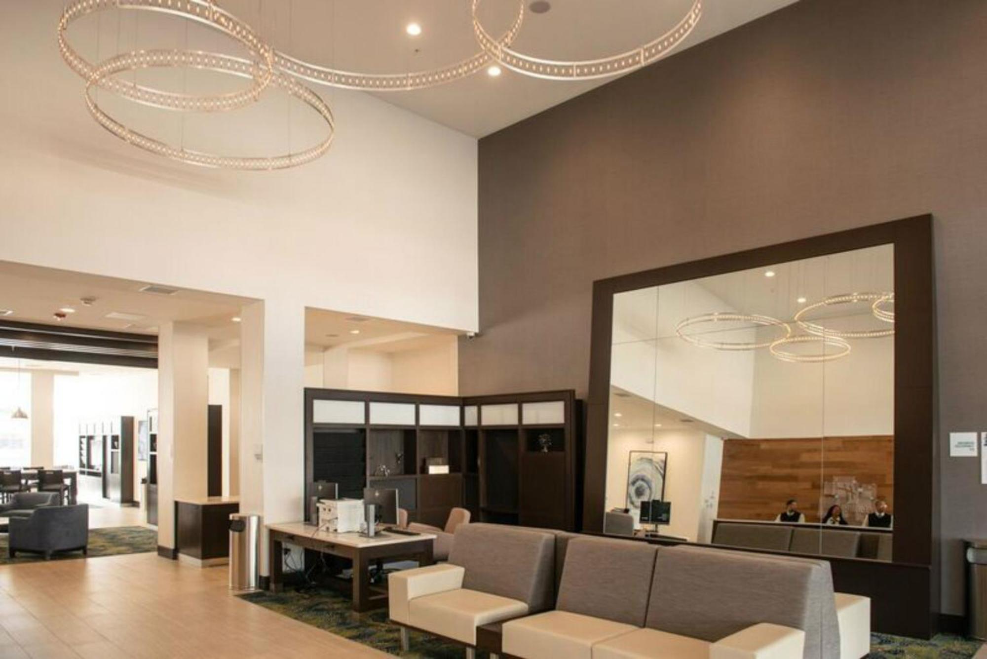 Holiday Inn & Suites - Farmington Hills - Detroit Nw By Ihg Экстерьер фото