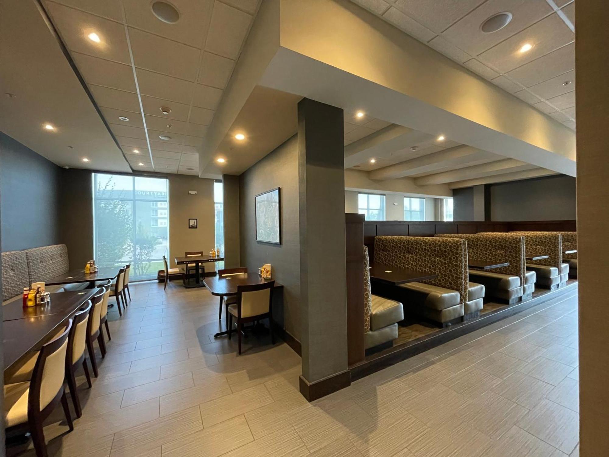 Holiday Inn & Suites - Farmington Hills - Detroit Nw By Ihg Экстерьер фото